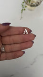 Dijes Plata 925 . Letra