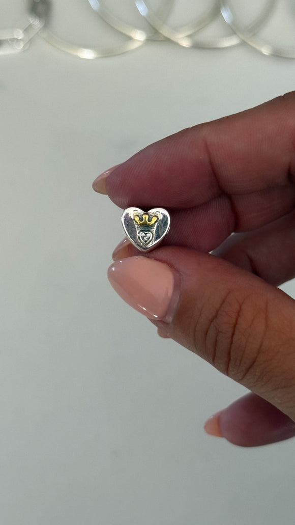 Pandora Plata . Reina