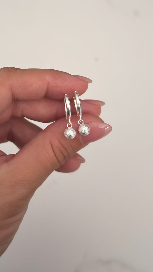 Aros Plata 925 . Cassandra
